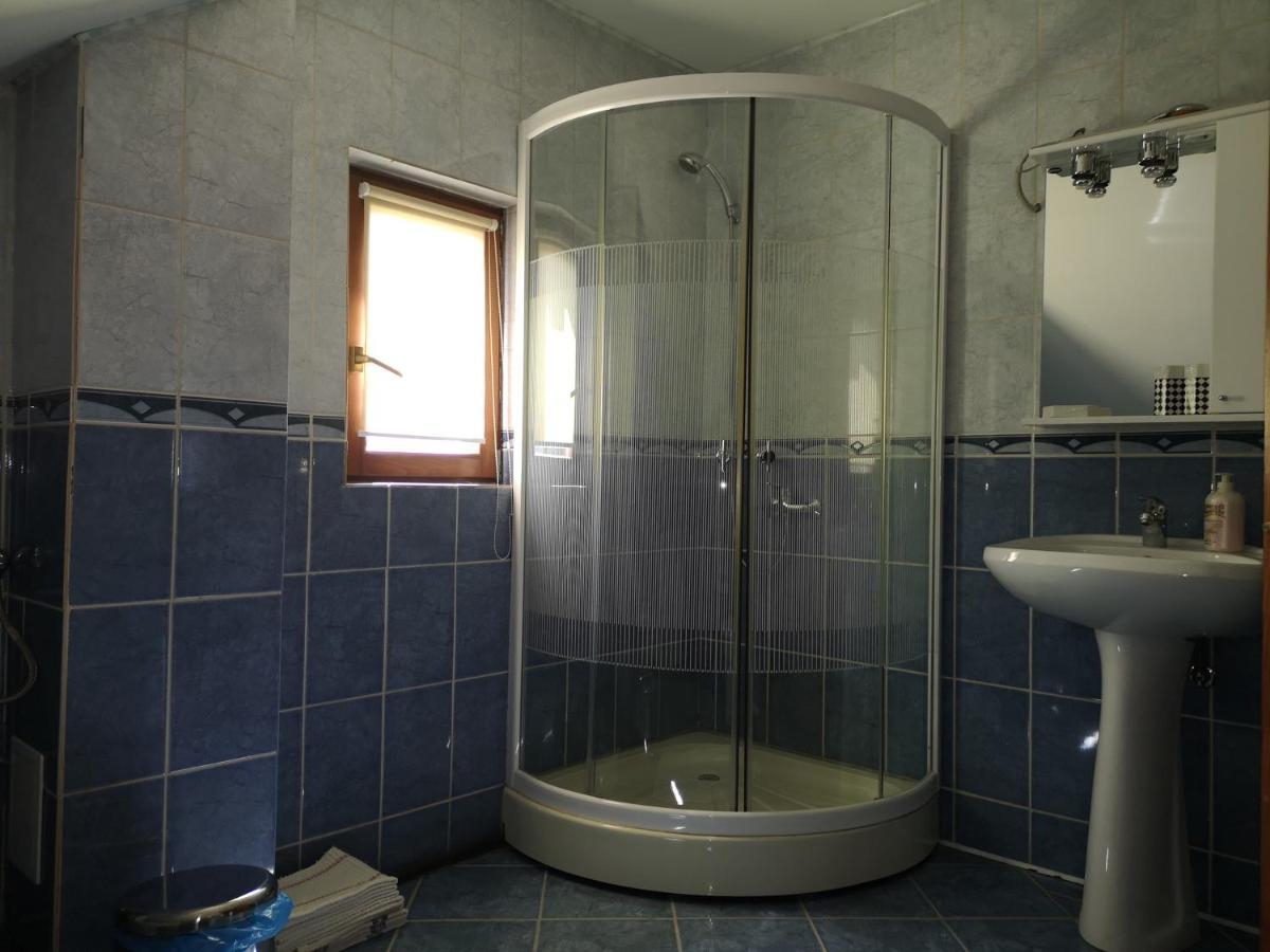 Casa Gotika Guest House Vama  Bagian luar foto