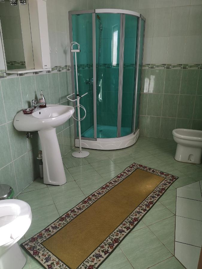 Casa Gotika Guest House Vama  Bagian luar foto