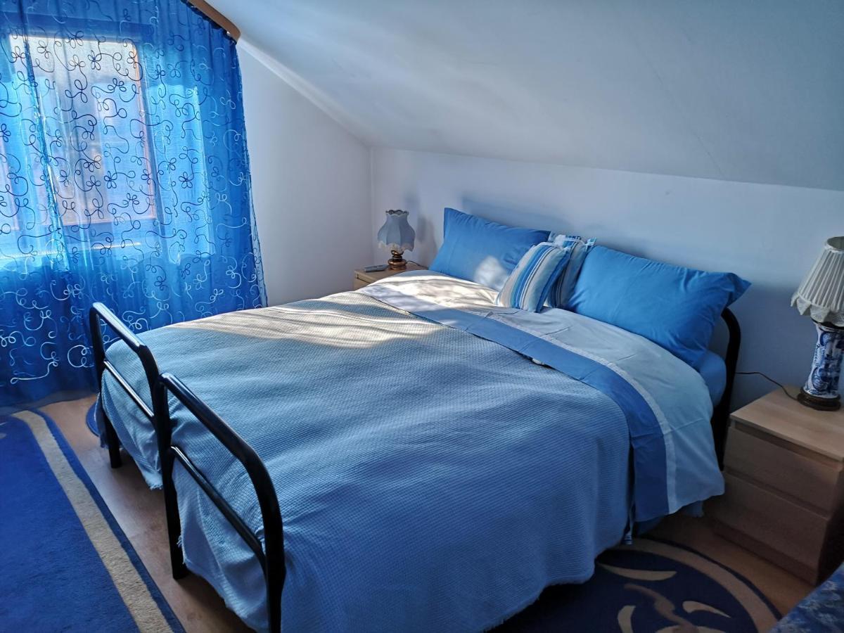 Casa Gotika Guest House Vama  Bagian luar foto